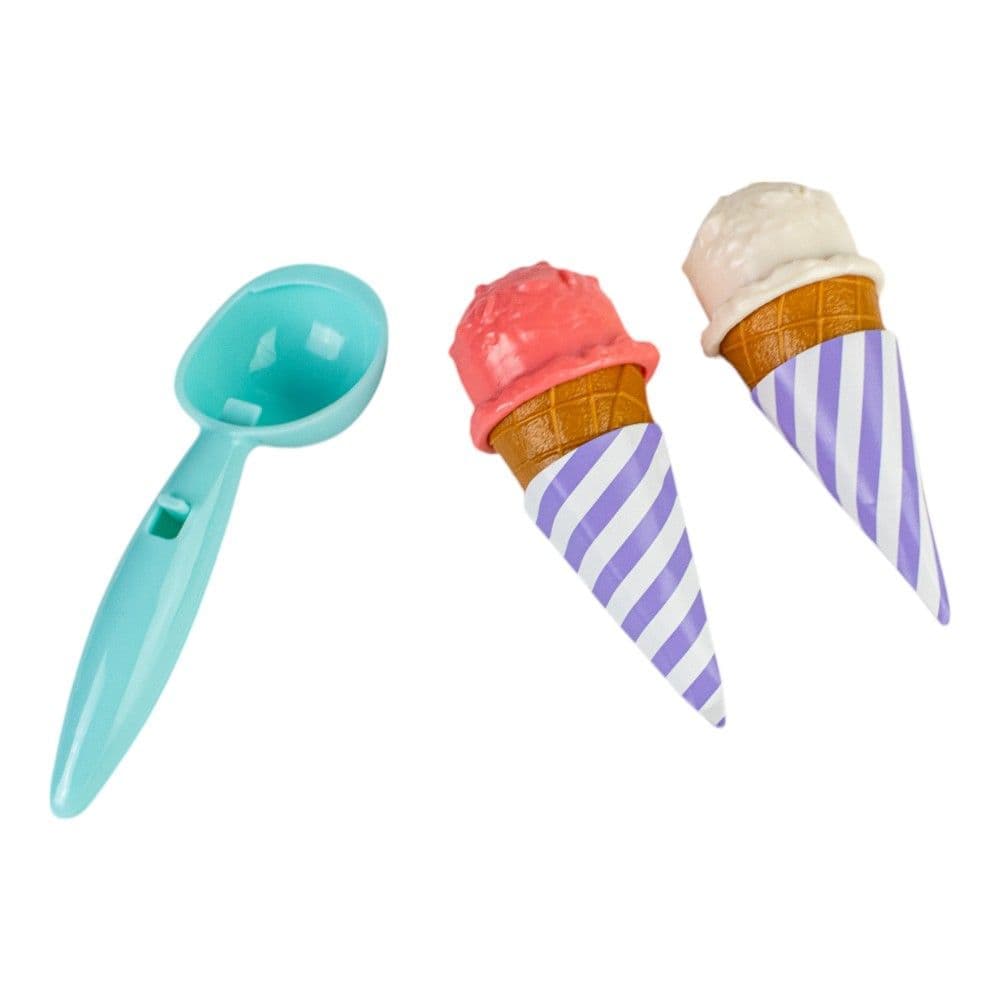 Ice Cream Waffle Set Fourth Alternate Image