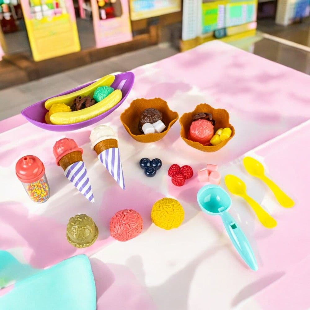 Ice Cream Waffle Set Third Alternate Image