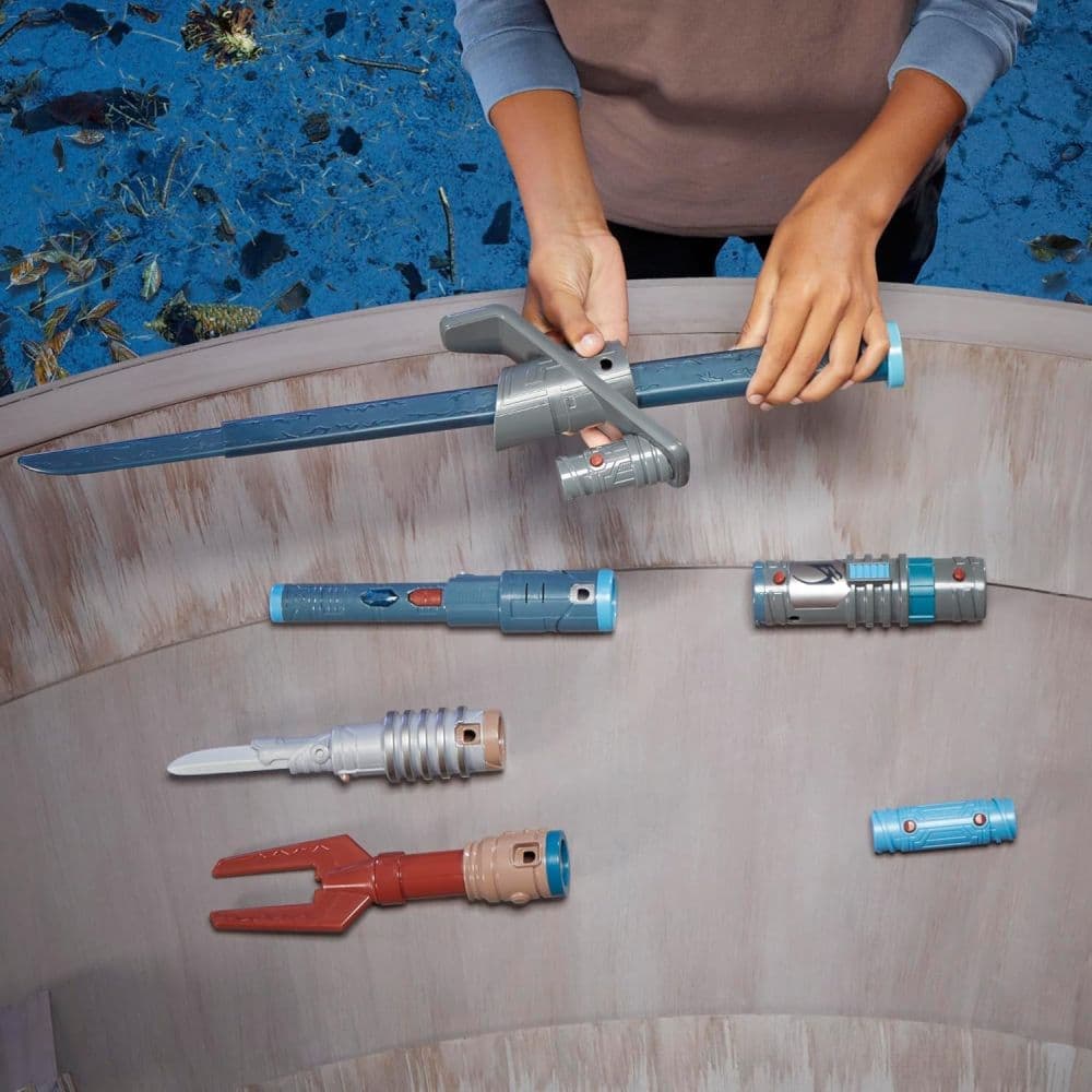 Star Wars Lighstaber Forge Acolyte Masterworks Set Ninth Alternate Image